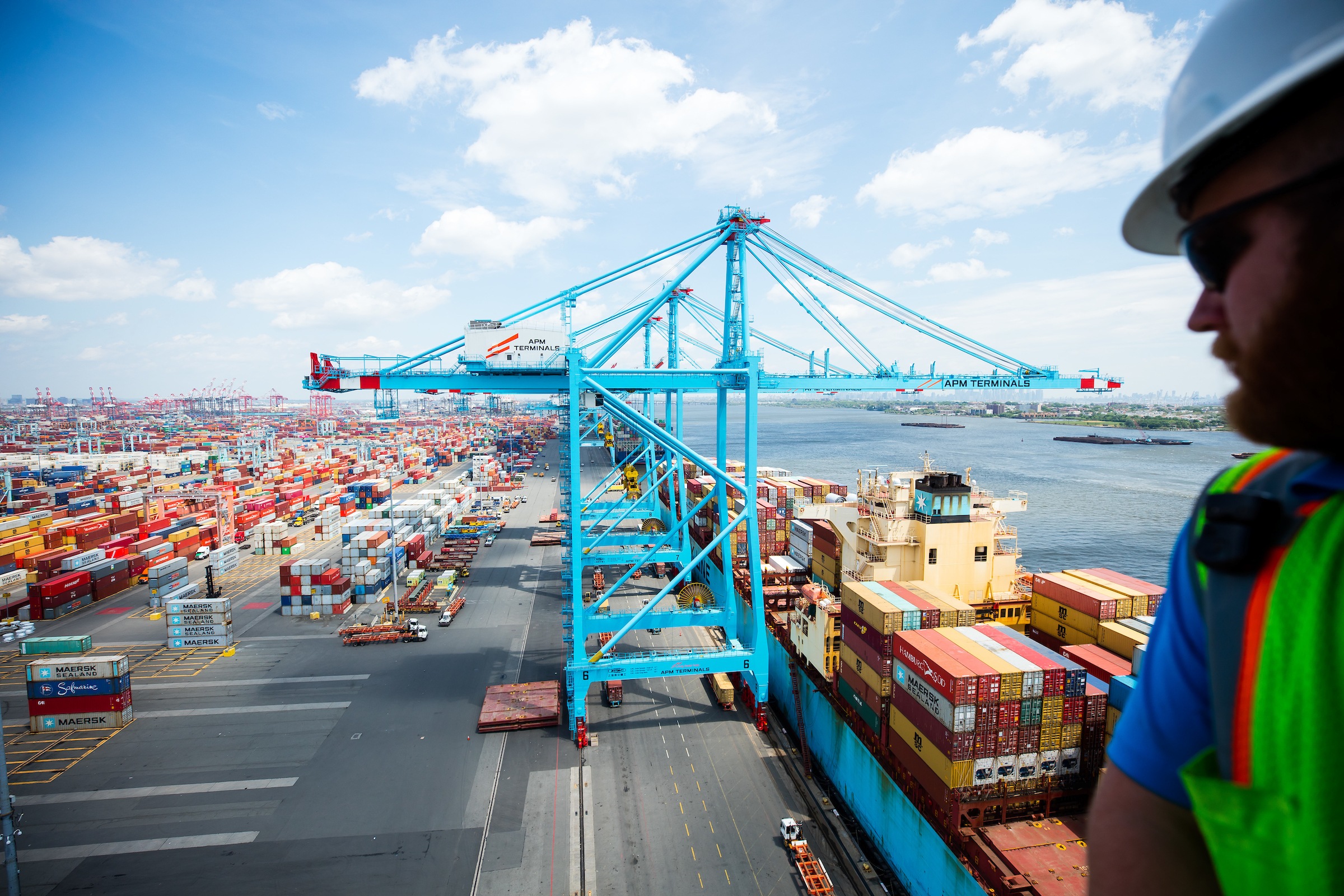 APM Terminals Elizabeth Converts To Green Energy - Port Technology ...