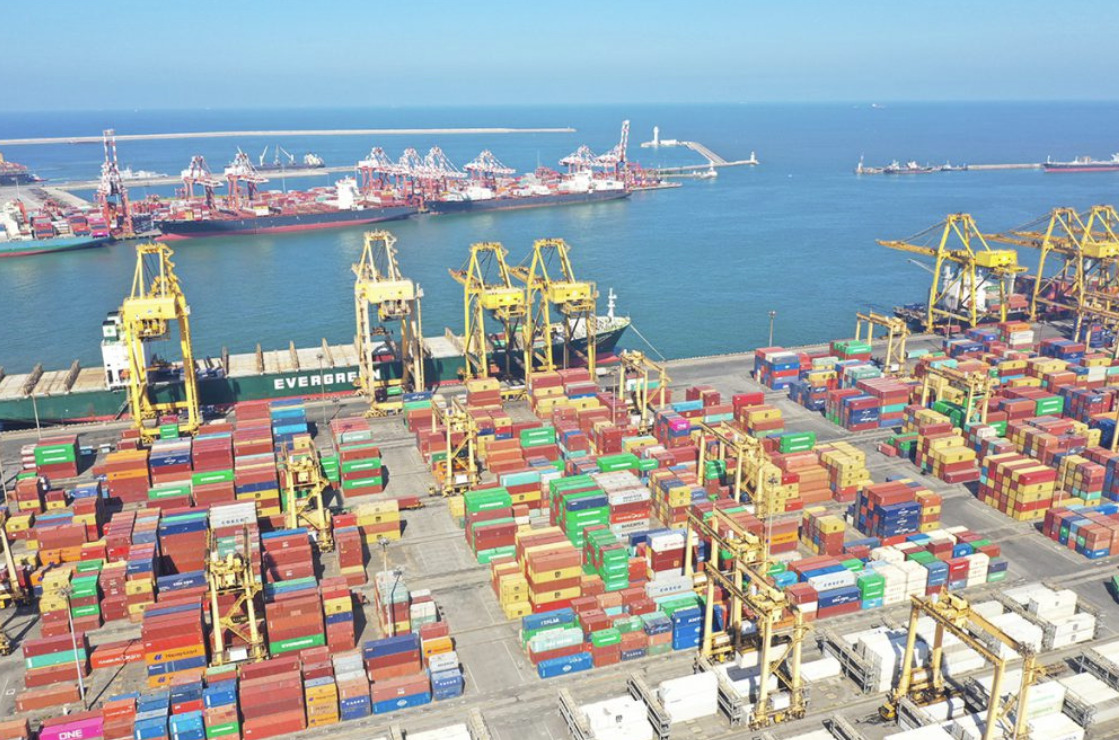 Sri Lanka Ports Authority Reports 1.54 Million TEU Handled Amid Regional Competition