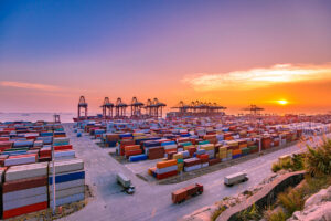 Chinese ports exceeds 220 million TEU