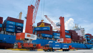 Visayas Container Terminal installs two mobile harbor cranes