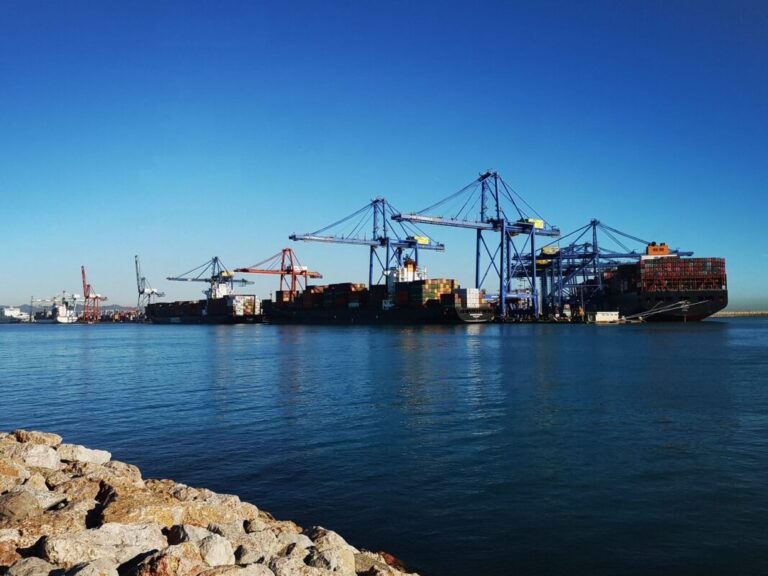 Valenciaport container throughput rises almost 30 per cent