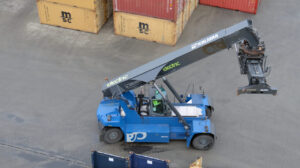 Kalmar delivers four electric reachstackers to Westport AS