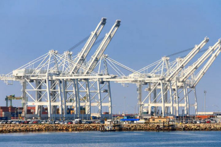 Biggest U.S. Ports Clean Air Plan