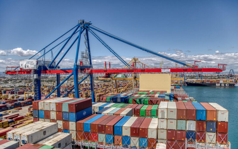 Port of Valencia records decline of export freight rates